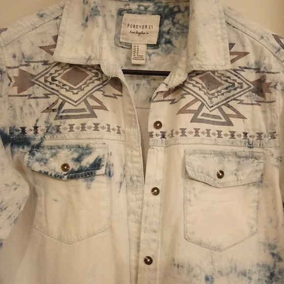 💢SOLD💢Acid Wash w/Aztec Print Shirt-Size Med - Picture 2 of 6
